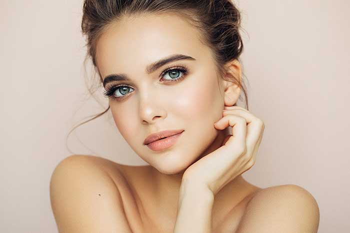 model with flawless face